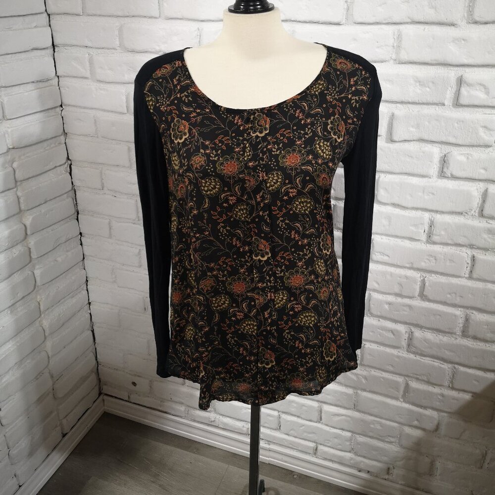 Reitmans Ladies Size Small Green & Black Floral Pattern Long Sleeves Blouse